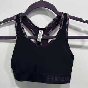 Under Armour Sports Bra - Size XS